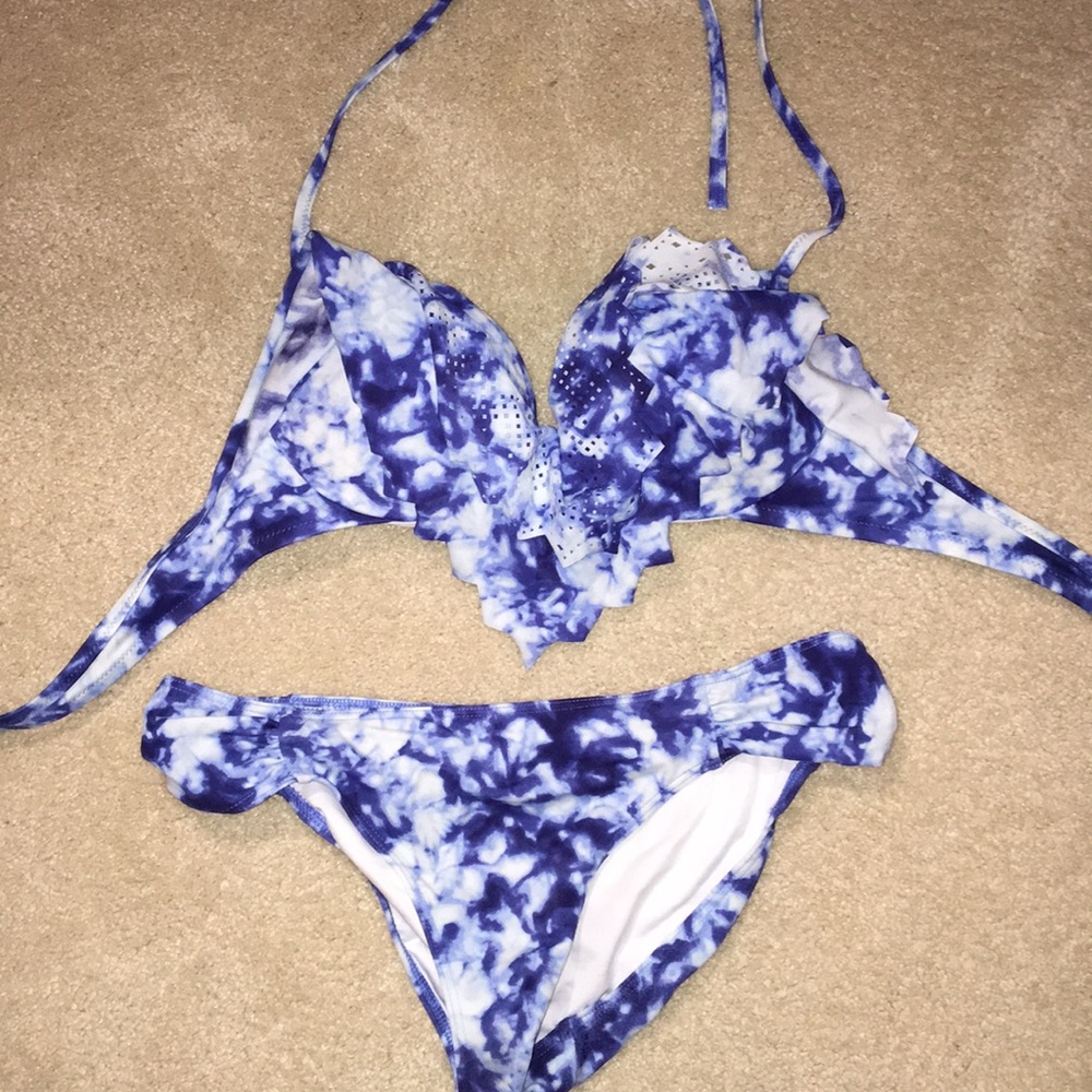 Bathing suit